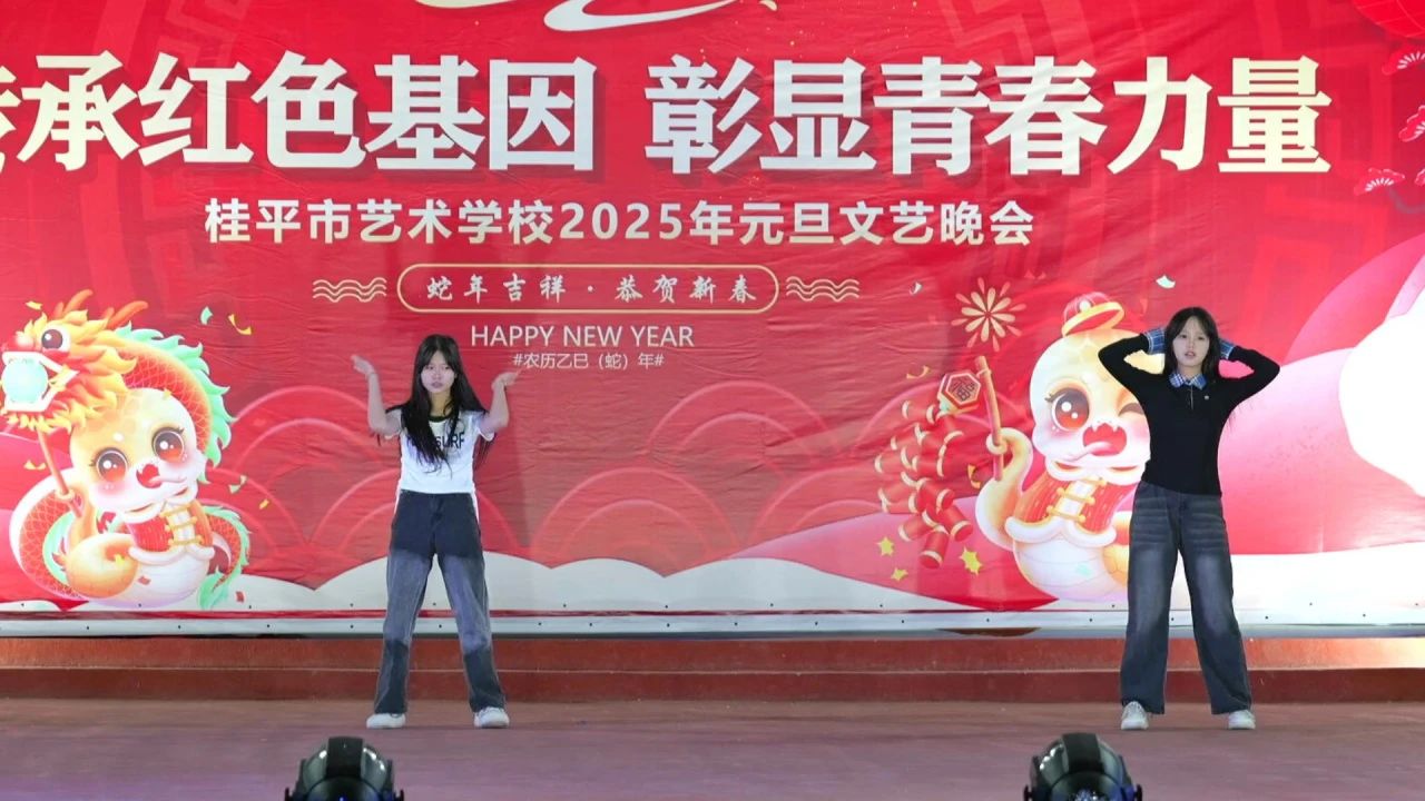 1740963773810548.jpg 3818ab52d51c7701a6571626bf18f663.jpg