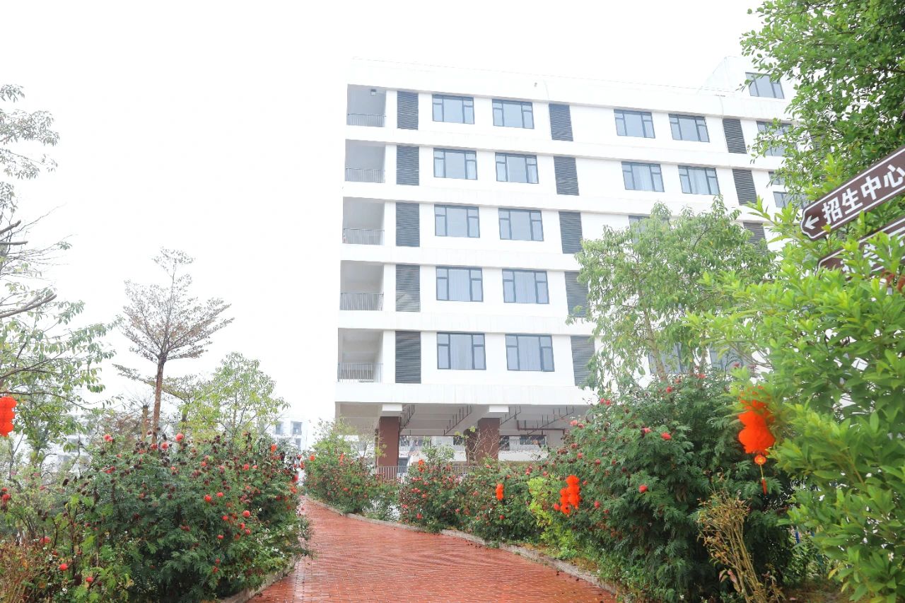 【红领浔州 铸魂育人】春日启新程，逐梦齐努力—江南·体育登录入口2025年春季期开学