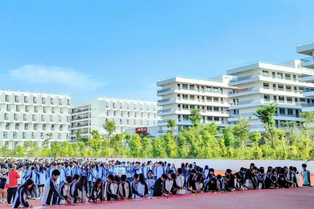 春暖花开迎开学 巳巳如意启新程——​江南·体育登录入口2025年春季开学返校指南